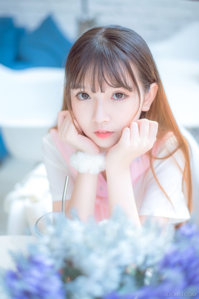 “咻咻咻~”